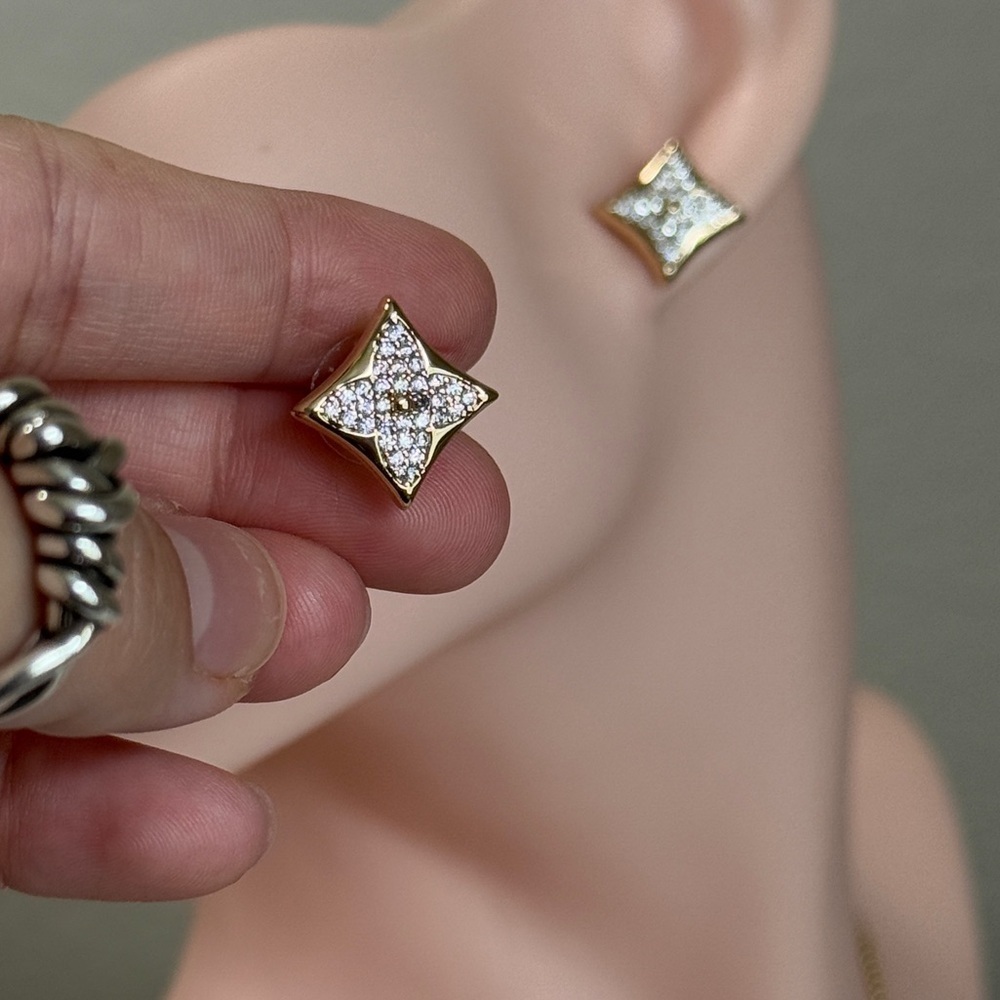 Madeleiné S925 Gold Stud  Earrings with Cubic Zirconia